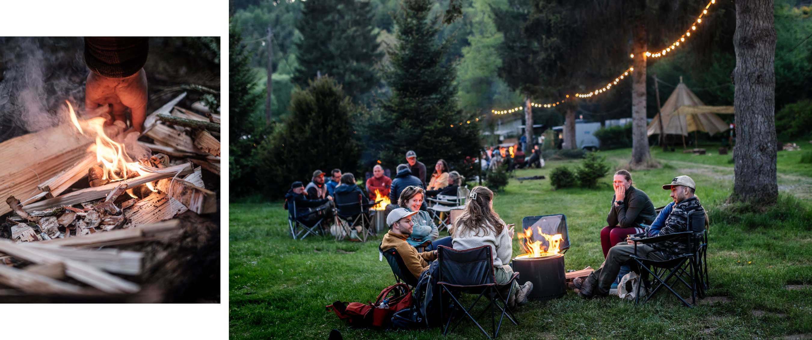 Meerdere personen zitten samen rond open vuur met bomen, tenten en lichtslingers op de achtergrond.