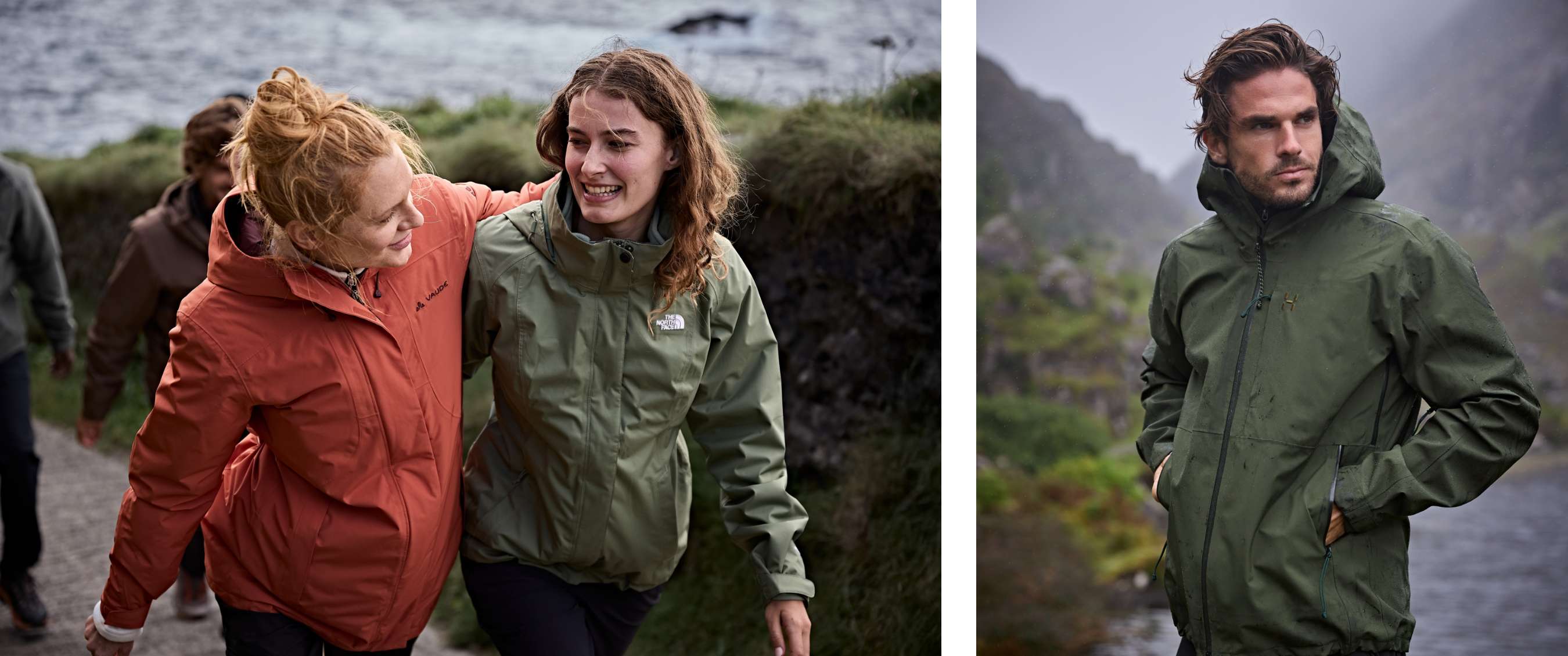 Twee beelden: twee vrouwen in regenjassen die lachend wandelen langs de kust; een man in groene outdoorjas die in regenachtig berglandschap staat.