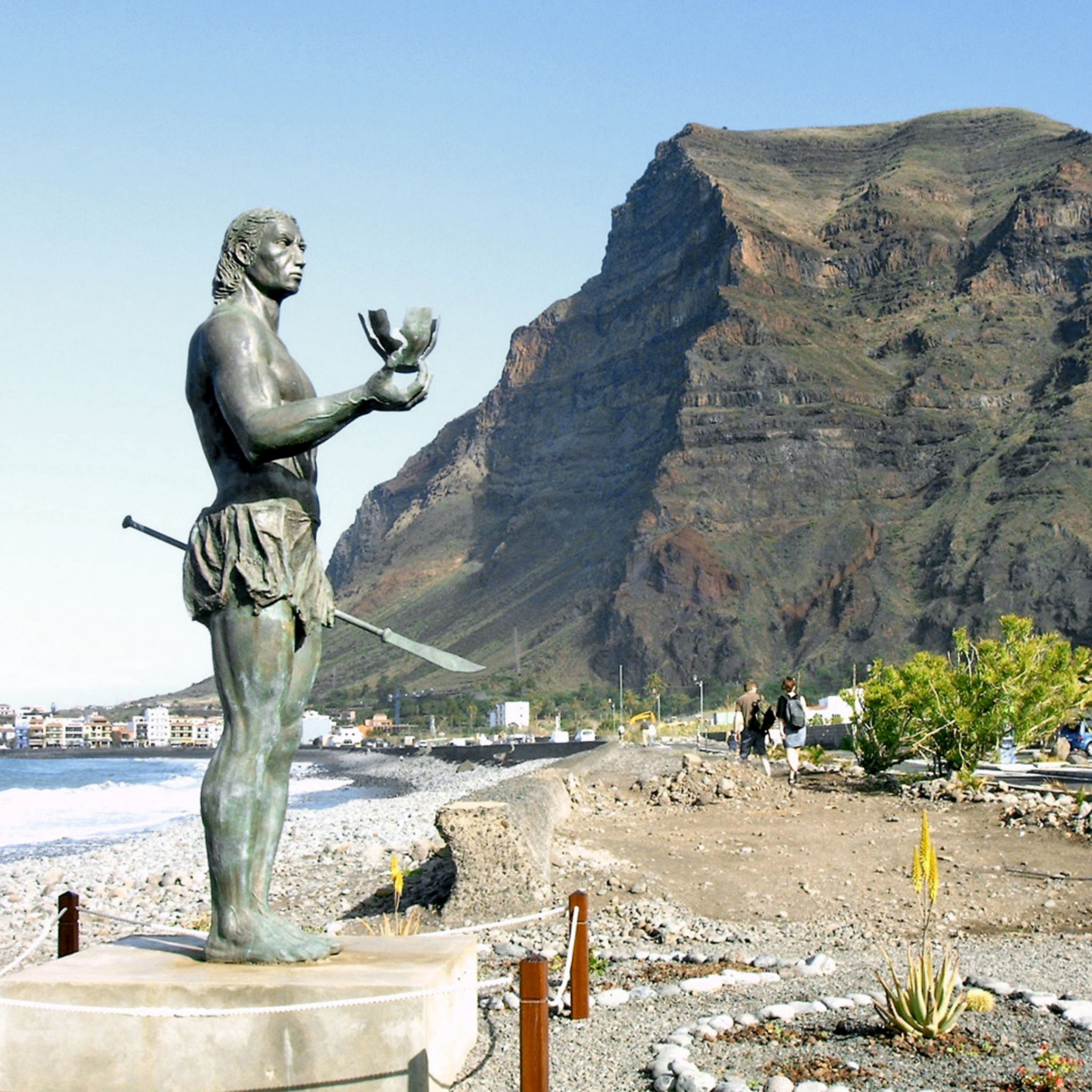 Valle Gran Rey Statue